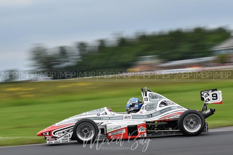 750 Motor Club, Croft motorsport photography uk