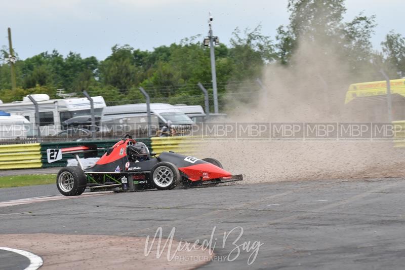 750 Motor Club, Croft motorsport photography uk