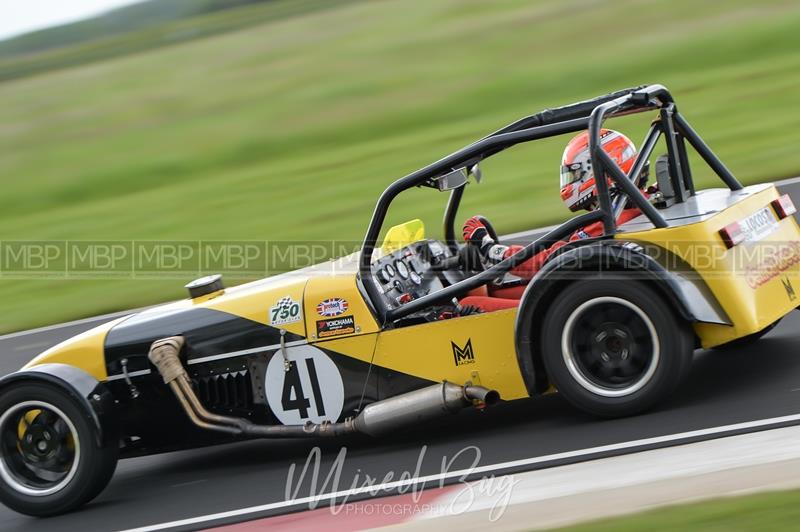 750 Motor Club, Croft motorsport photography uk