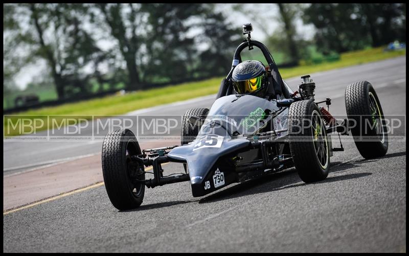 750 Motor Club, Croft Circuit motorsport photography uk