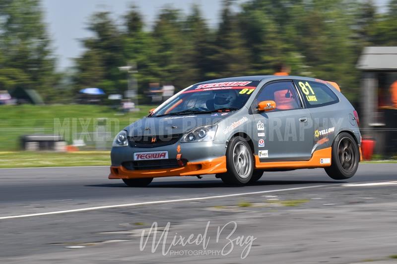 750MC, Croft motorsport photography uk