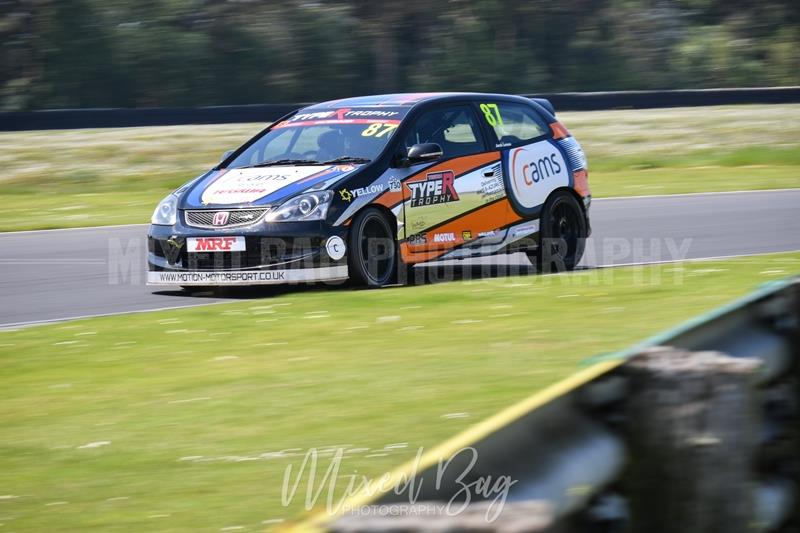 750MC, Croft motorsport photography uk