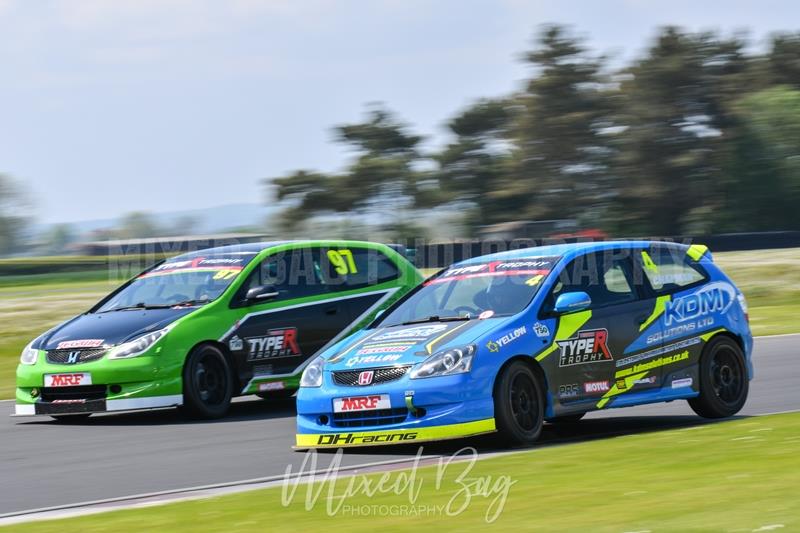 750MC, Croft motorsport photography uk