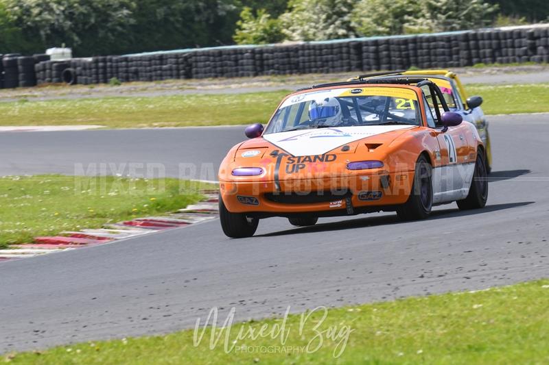 750MC, Croft motorsport photography uk