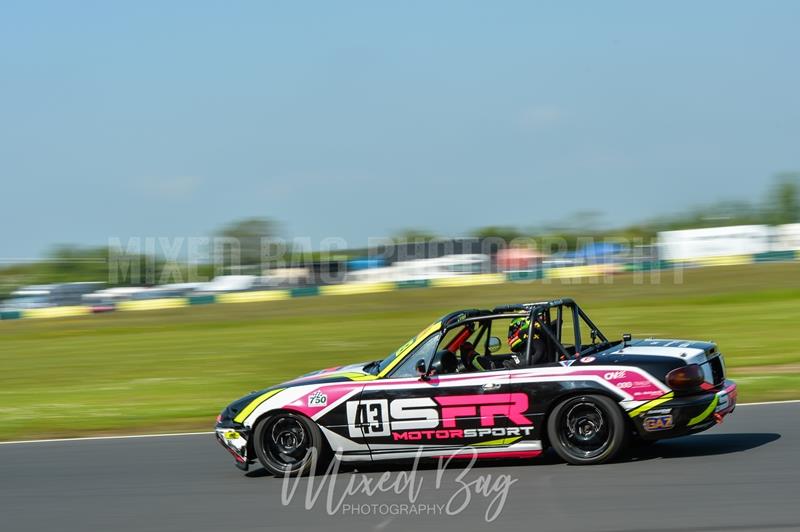 750MC, Croft motorsport photography uk