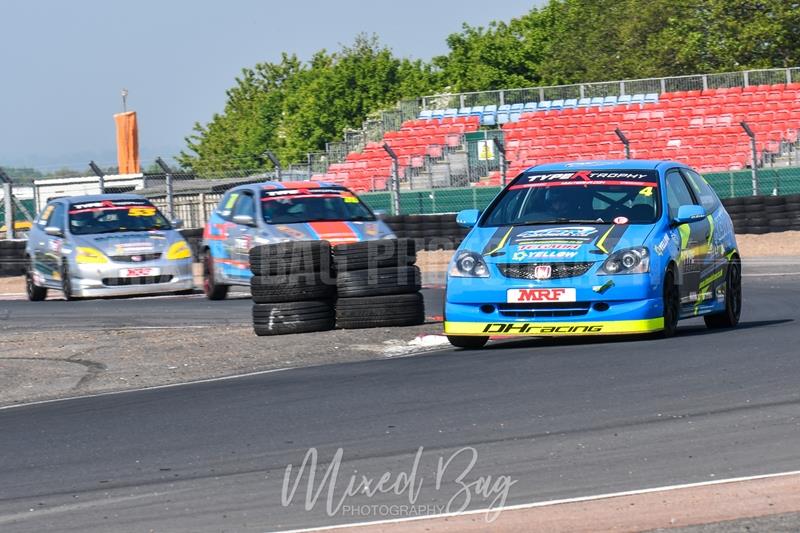 750MC, Croft motorsport photography uk