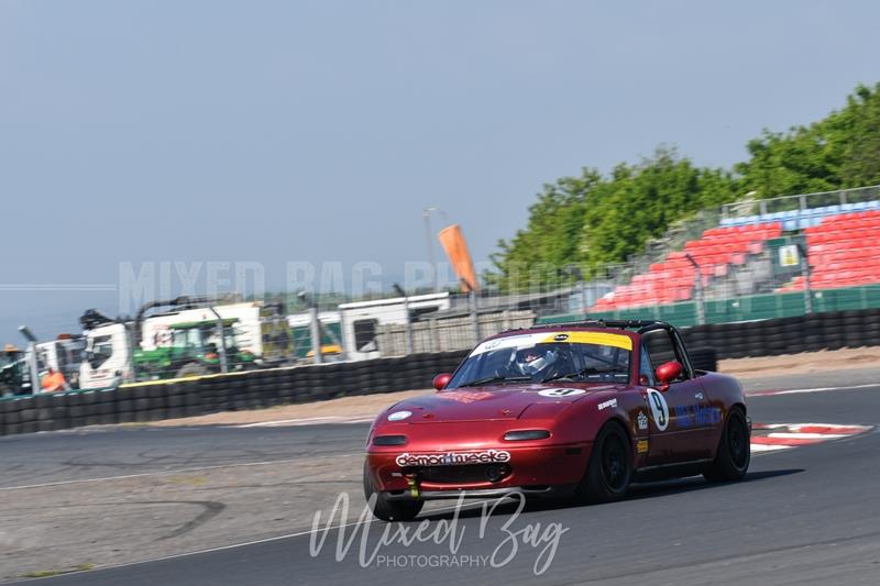 750MC, Croft motorsport photography uk