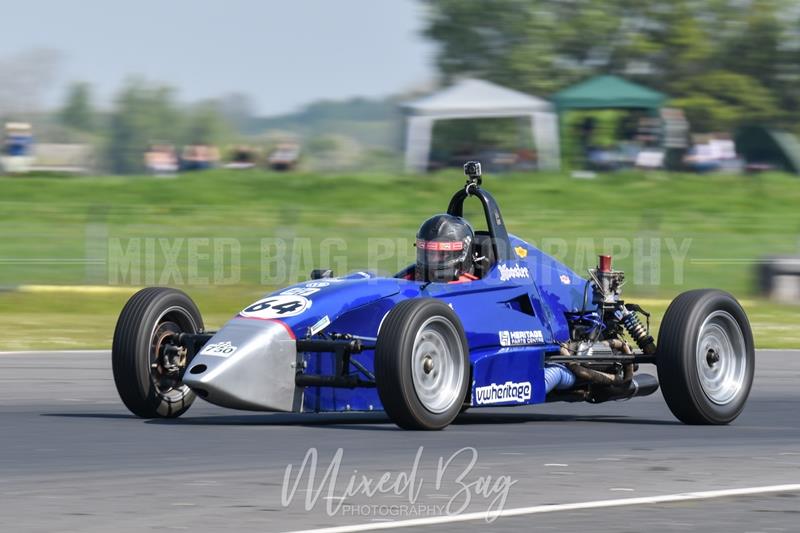 750MC, Croft motorsport photography uk