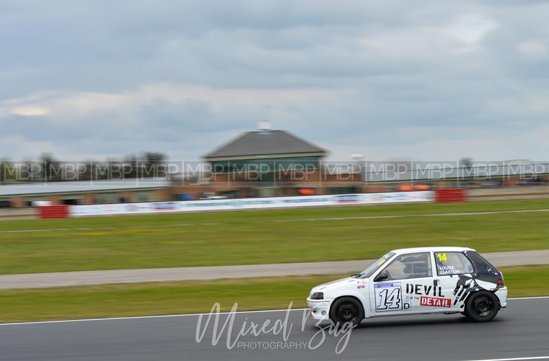 BARC race meeting, Croft Circuit motorsport photography uk