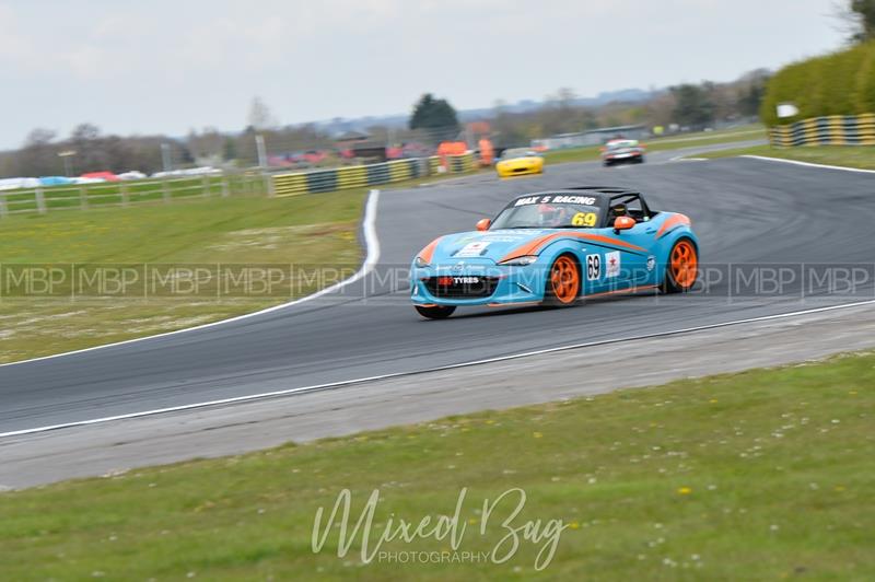 BARC race meeting, Croft Circuit motorsport photography uk