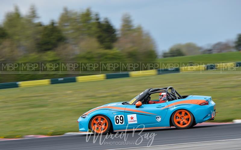 BARC race meeting, Croft Circuit motorsport photography uk