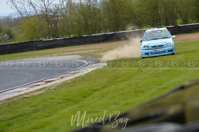 BARC race meeting, Croft Circuit motorsport photography uk