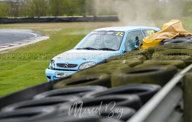 BARC race meeting, Croft Circuit motorsport photography uk