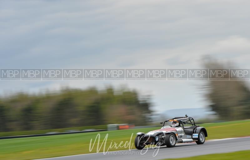 BARC race meeting, Croft Circuit motorsport photography uk