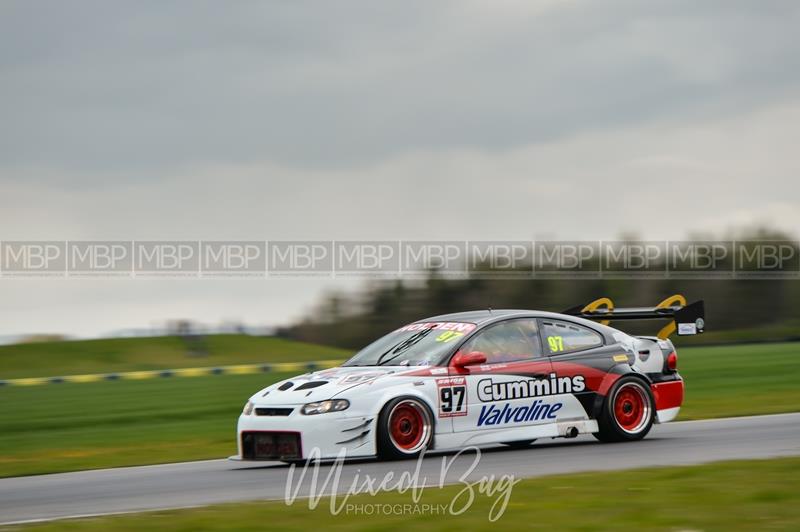 BARC race meeting, Croft Circuit motorsport photography uk