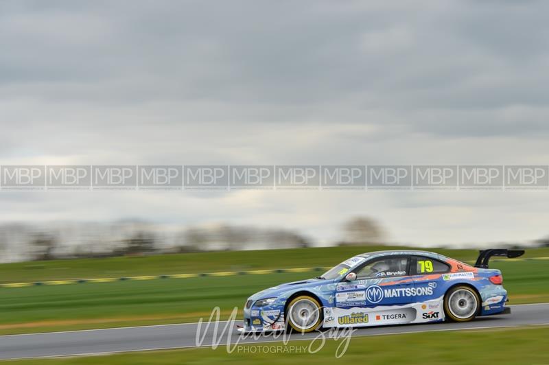 BARC race meeting, Croft Circuit motorsport photography uk