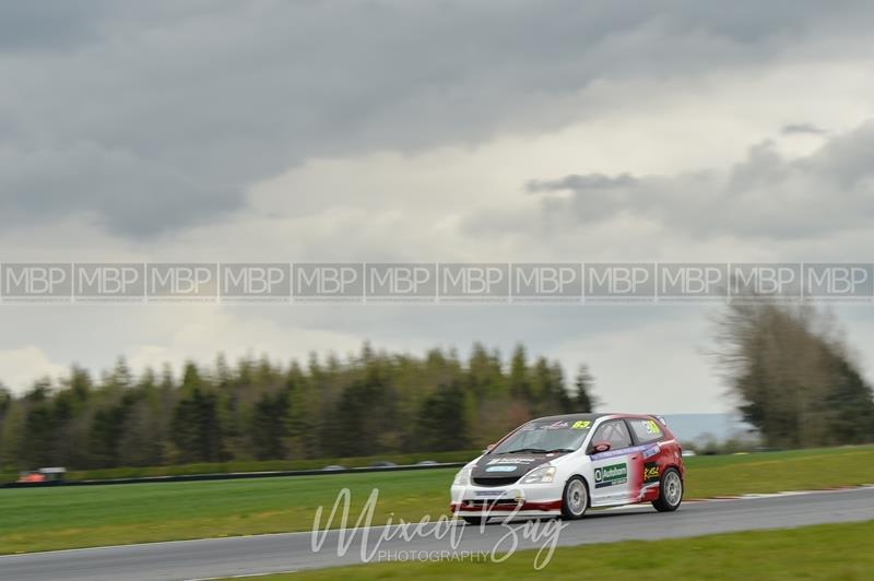 BARC race meeting, Croft Circuit motorsport photography uk