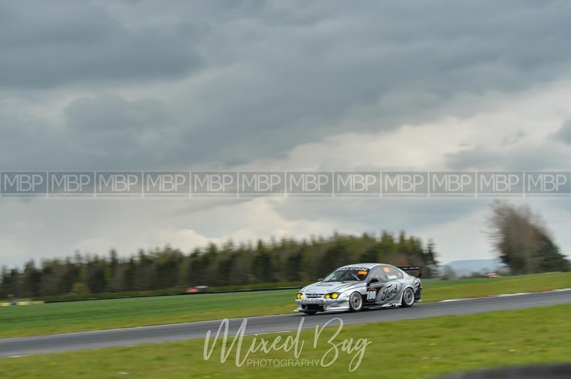 BARC race meeting, Croft Circuit motorsport photography uk