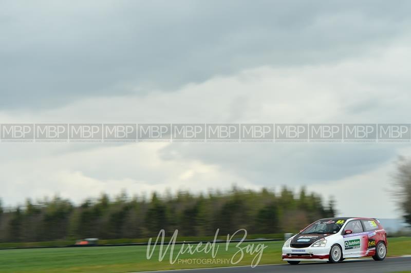 BARC race meeting, Croft Circuit motorsport photography uk