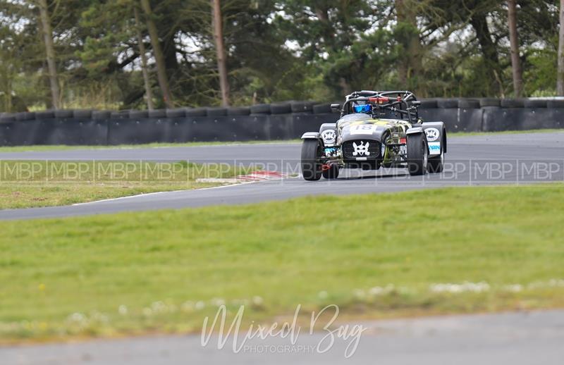 BARC race meeting, Croft Circuit motorsport photography uk