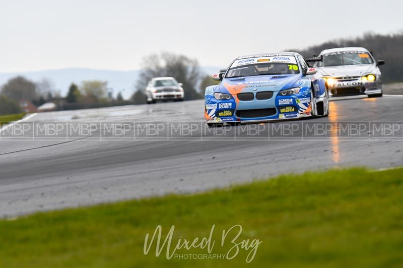 BARC race meeting, Croft Circuit motorsport photography uk