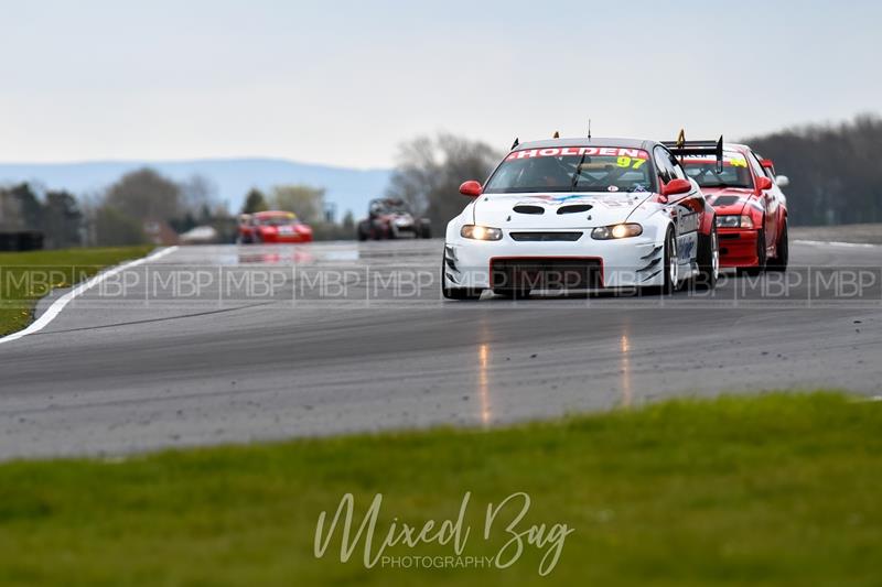 BARC race meeting, Croft Circuit motorsport photography uk