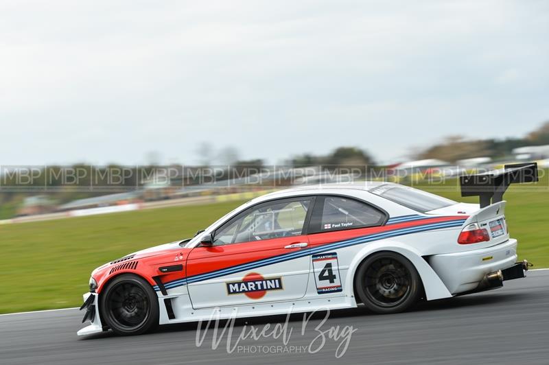 BARC race meeting, Croft Circuit motorsport photography uk