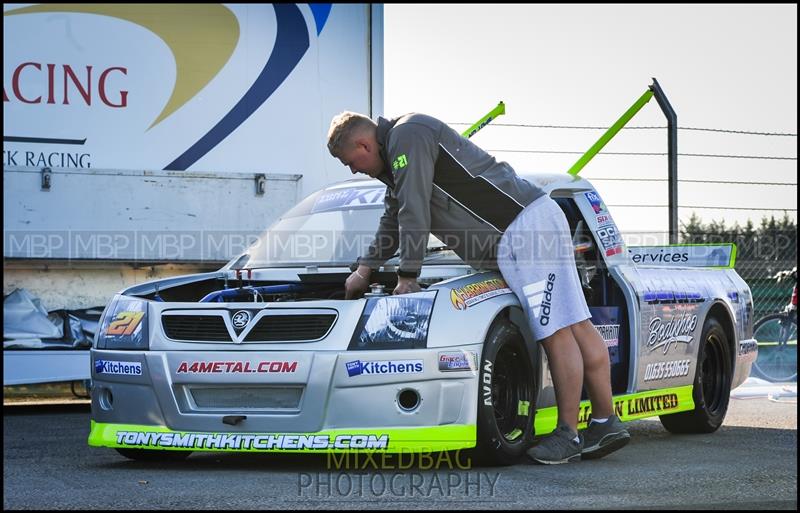 BARC Race meeting motorsport photography uk