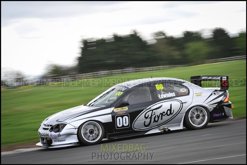 BARC Race meeting motorsport photography uk