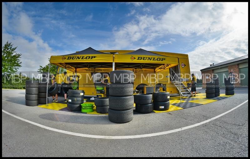 BARC meeting, Croft Circuit motorsport photography uk