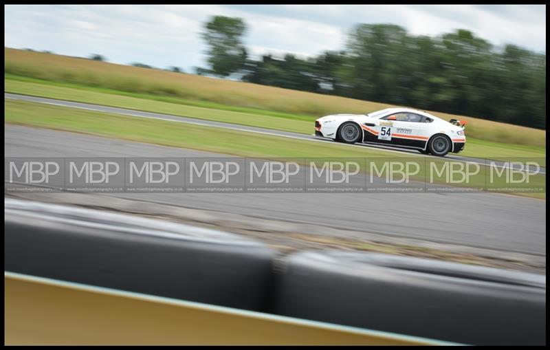 BARC meeting, Croft Circuit motorsport photography uk