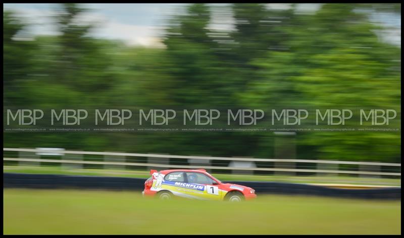 BARC meeting, Croft Circuit motorsport photography uk