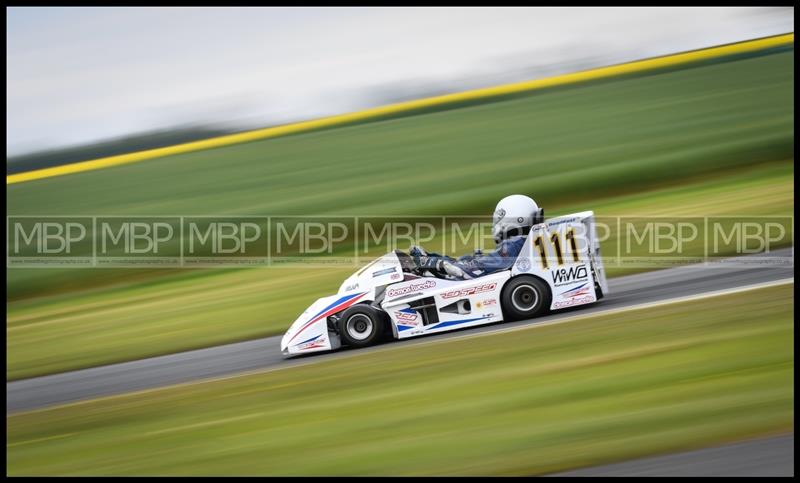 BARC race meeting, Croft Circuit motorsport photography uk