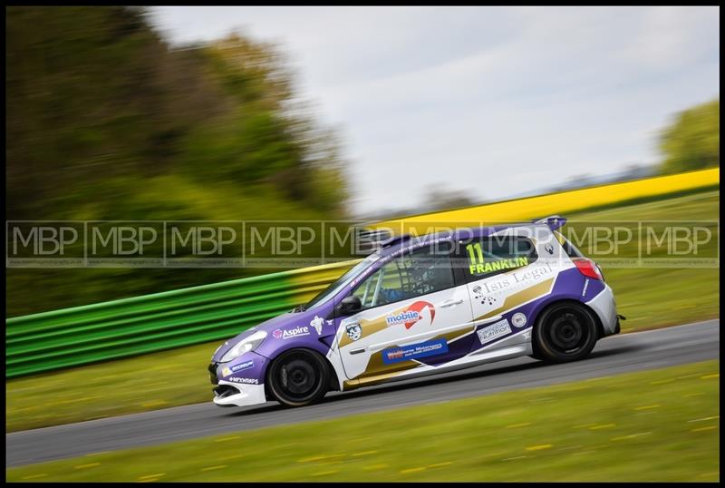 BARC race meeting, Croft Circuit motorsport photography uk