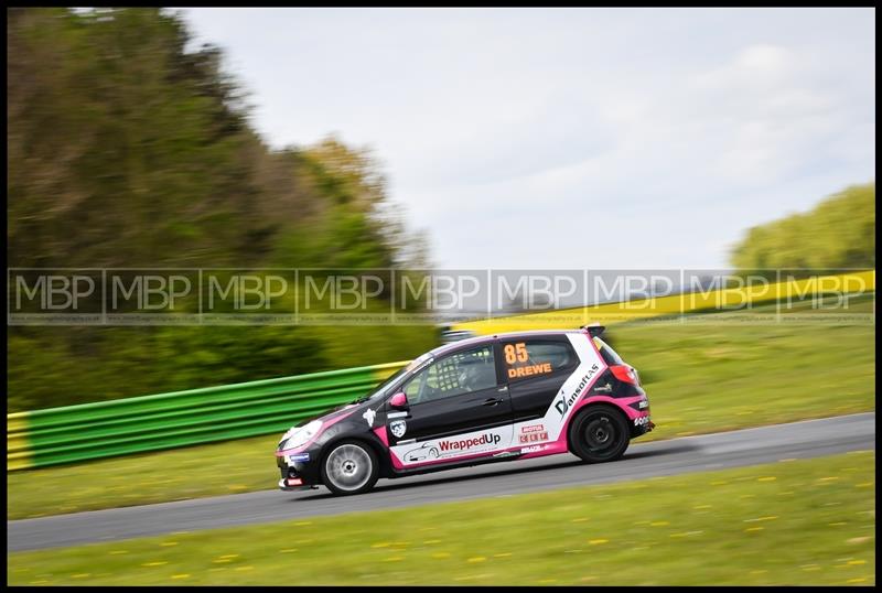 BARC race meeting, Croft Circuit motorsport photography uk