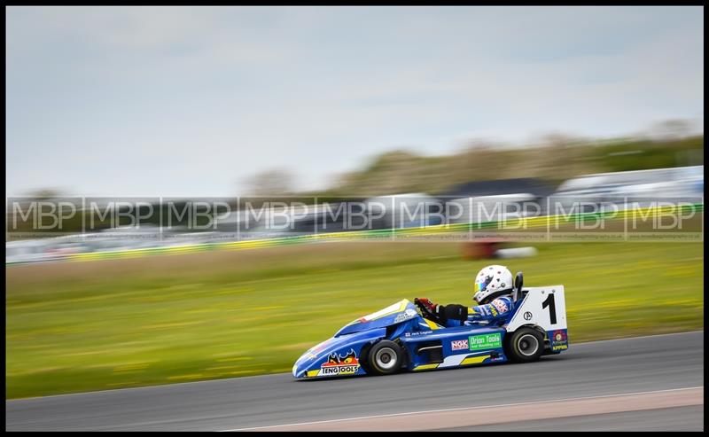 BARC race meeting, Croft Circuit motorsport photography uk