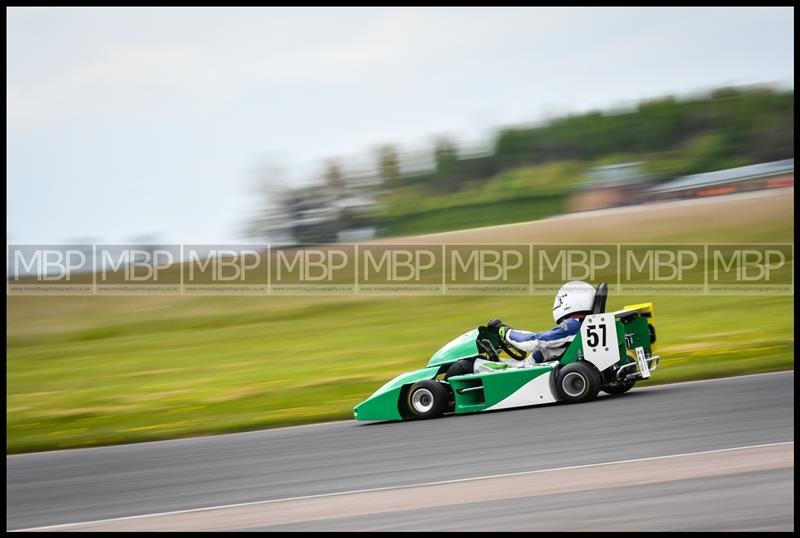 BARC race meeting, Croft Circuit motorsport photography uk