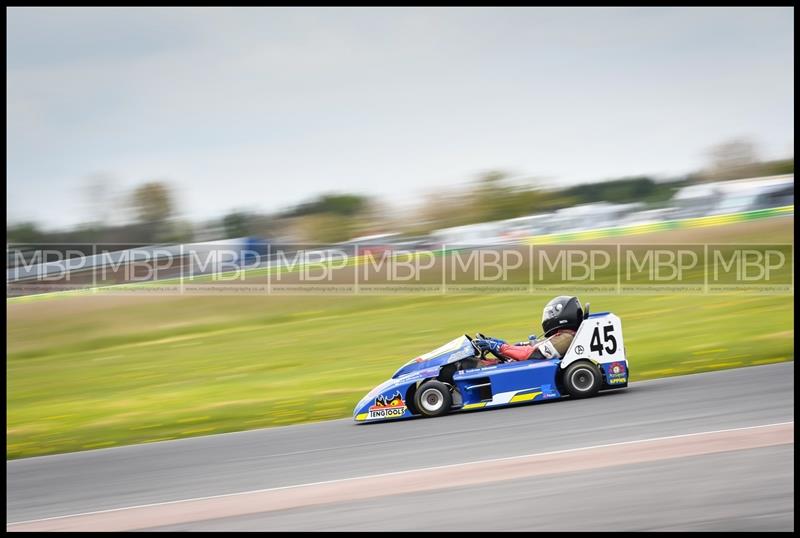 BARC race meeting, Croft Circuit motorsport photography uk