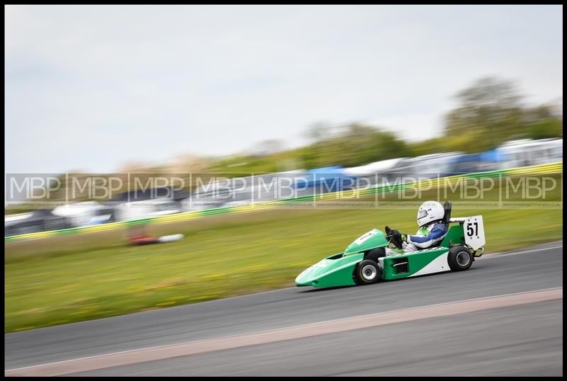 BARC race meeting, Croft Circuit motorsport photography uk