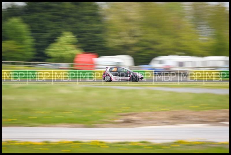 BARC race meeting, Croft Circuit motorsport photography uk