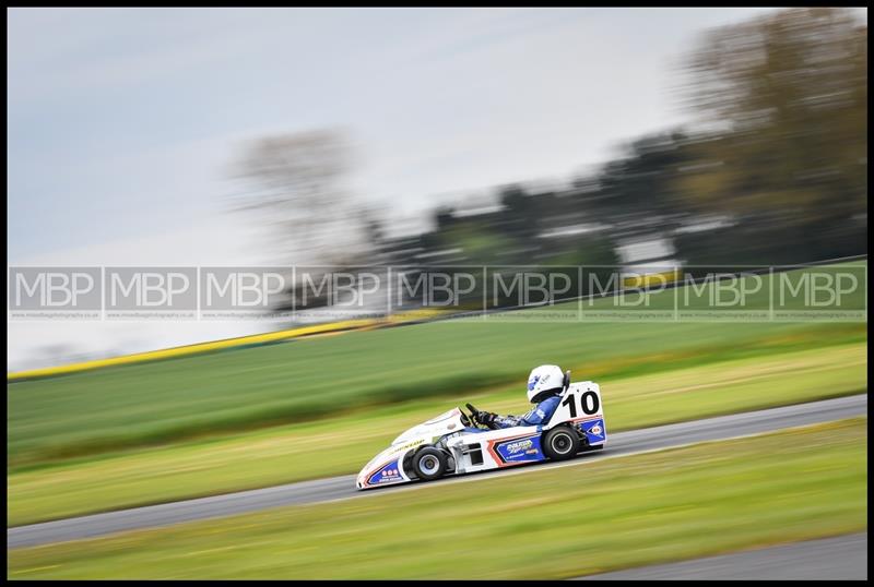 BARC race meeting, Croft Circuit motorsport photography uk