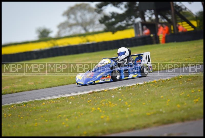 BARC race meeting, Croft Circuit motorsport photography uk