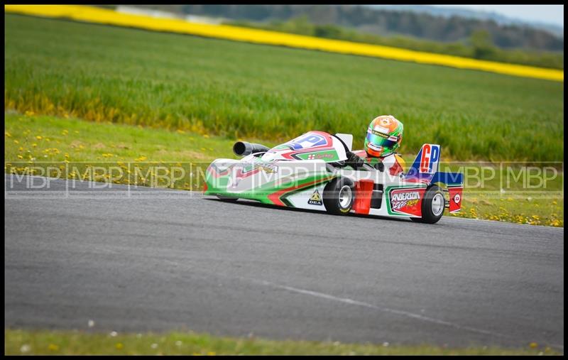 BARC race meeting, Croft Circuit motorsport photography uk