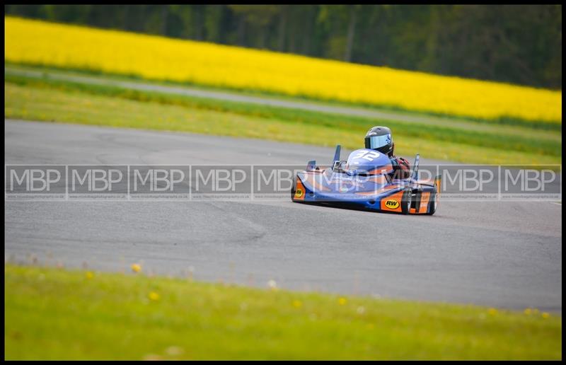 BARC race meeting, Croft Circuit motorsport photography uk