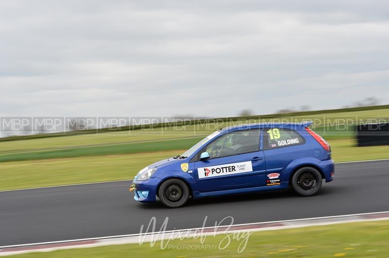 BRSCC, Croft Circuit motorsport photography uk