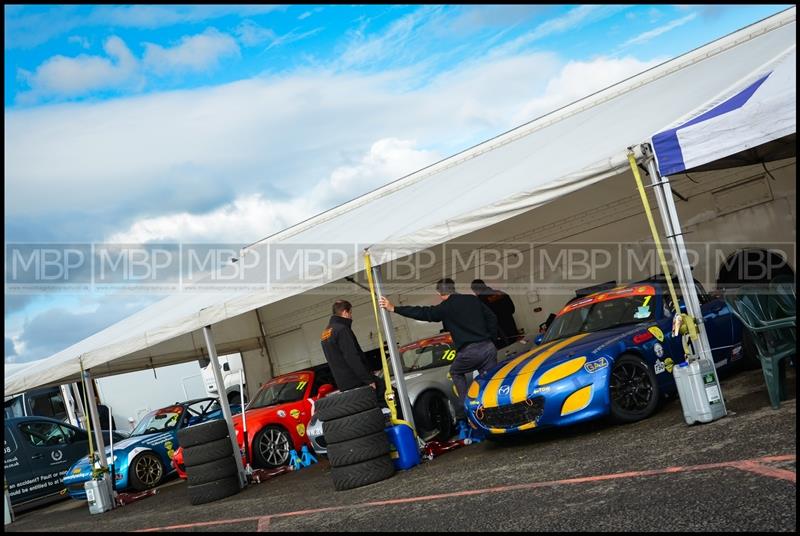 BRSCC meeting, Croft motorsport photography uk