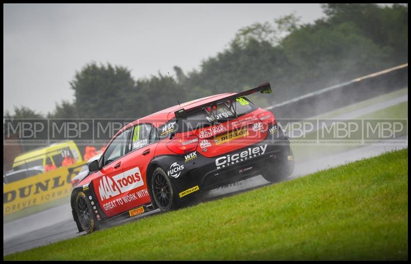 BTCC, Croft (Day 1) photography uk