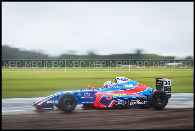 BTCC, Croft (Day 1) photography uk