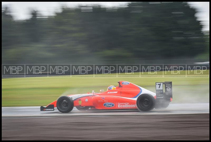 BTCC, Croft (Day 1) photography uk