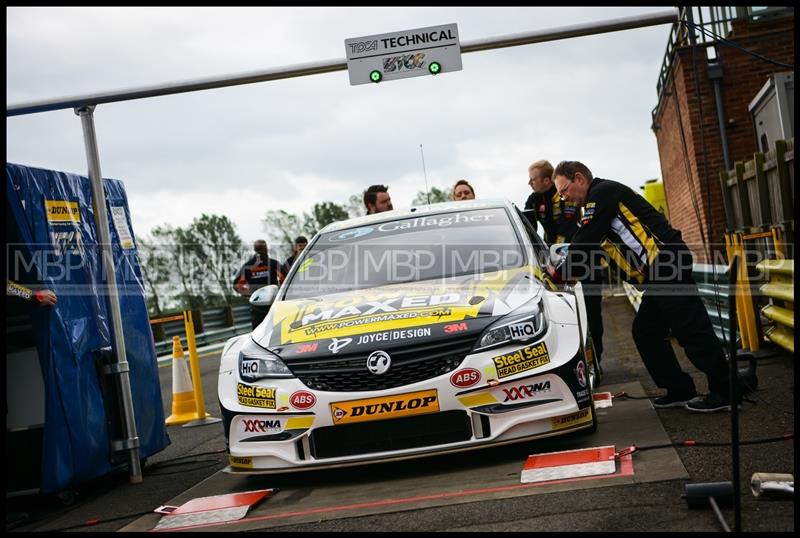 BTCC, Croft (Day 2) motorsport photography uk